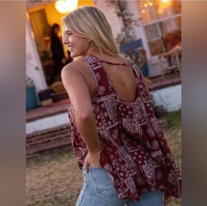 Natural Life Free Spirit Knit Top Rust Bandana Size M